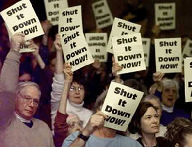 Irresponsible Wild Eyed Radicals Demand Vermont Yankee Shutdown In 2001: So Much For Peaceful Protest