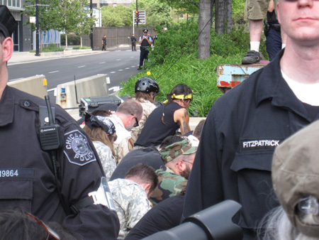  Veterans Pray While Cops Harass